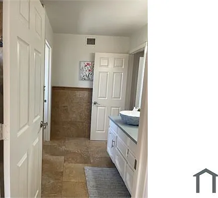 7383 W Utopia Rd — Photo 11
