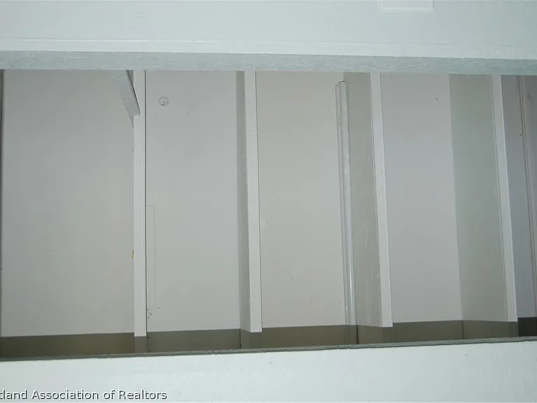 3619 Edgewater Dr — Photo 19