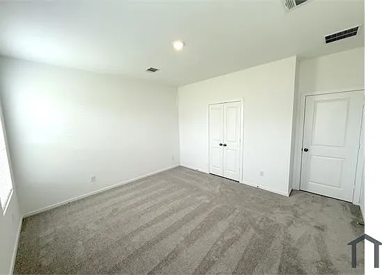 423 Amy St — Photo 31