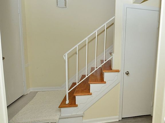 5th image of 2207 Sedgewick Dr