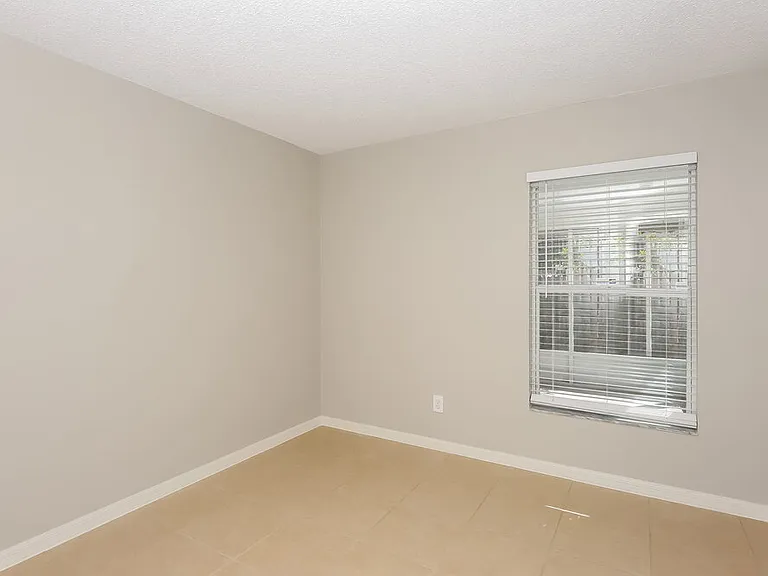 3413 Palm Beach Dr — Photo 14