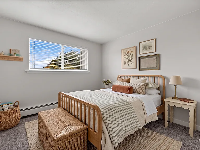 Hawk Point Apartments — Photo 19
