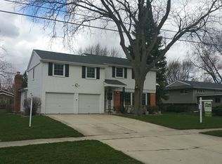429 W Gartner Rd, Naperville, IL 60540