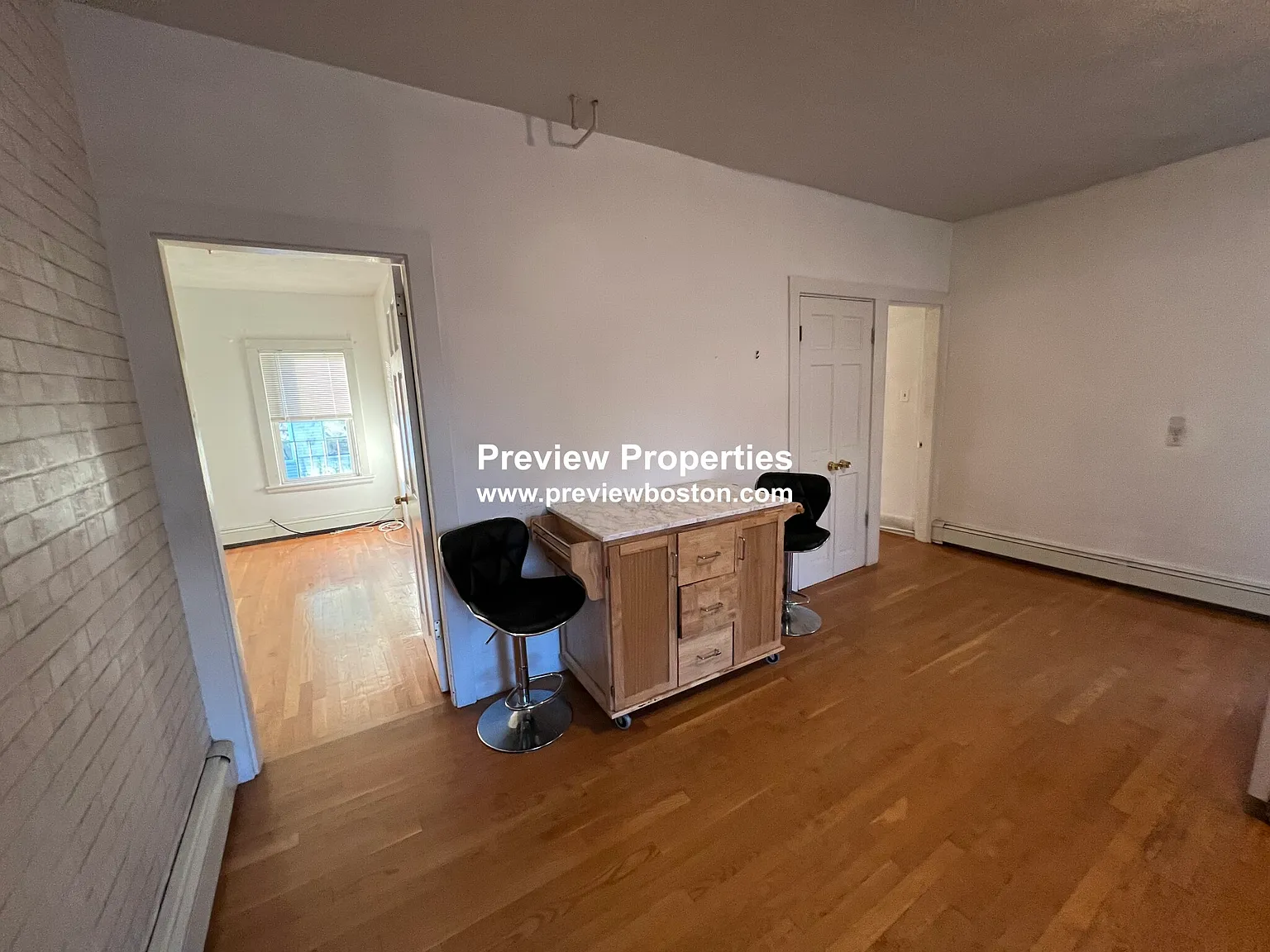 2 bed, 1.0 bath, $2,150 — Photo 4
