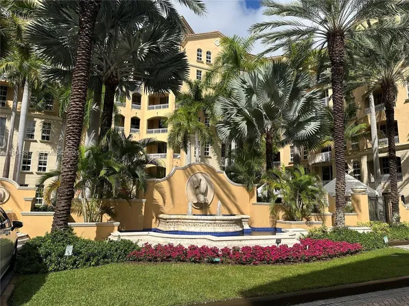3001 NE 185th St APT 222, Aventura, FL 33180