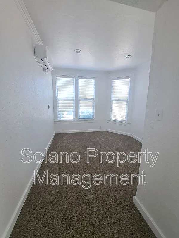 1 bed, 1.0 bath, $2,250 — Photo 4