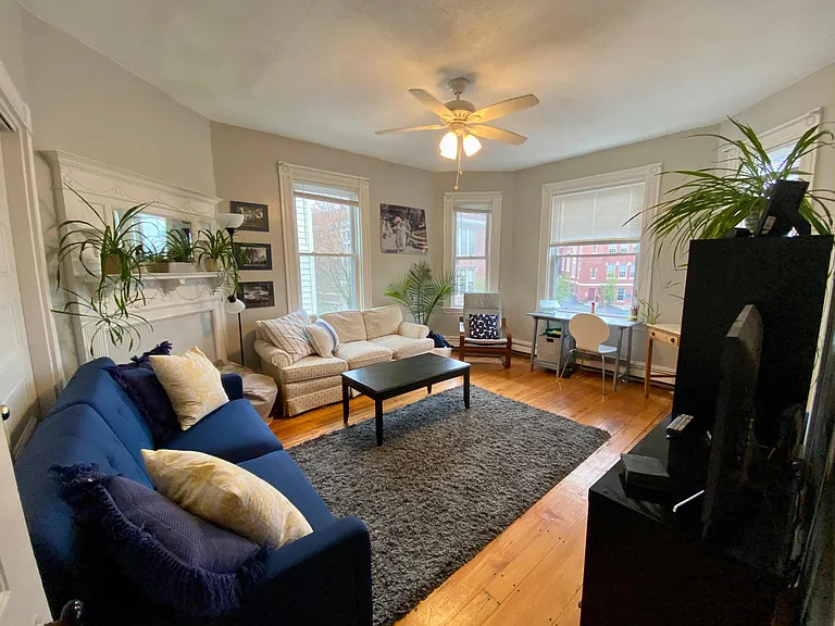 27 Hurd Rd #6 — Photo 1