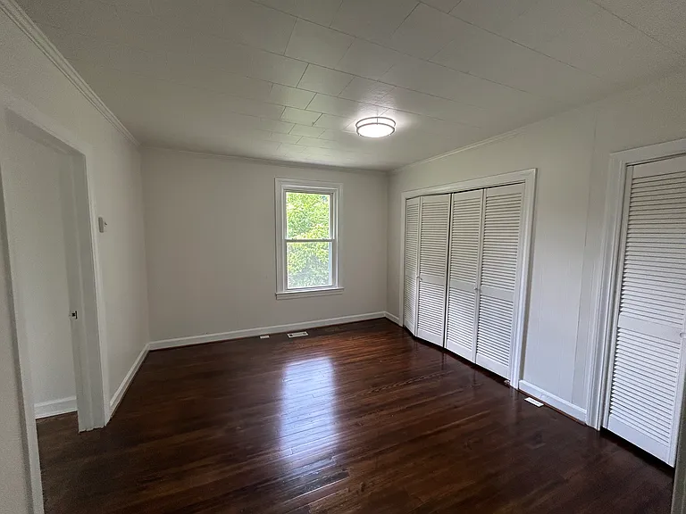 142 Chestnut St — Photo 5