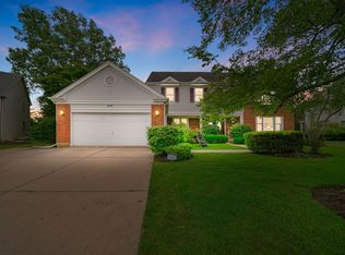 612 Raintree Rd, Buffalo Grove, IL 60089