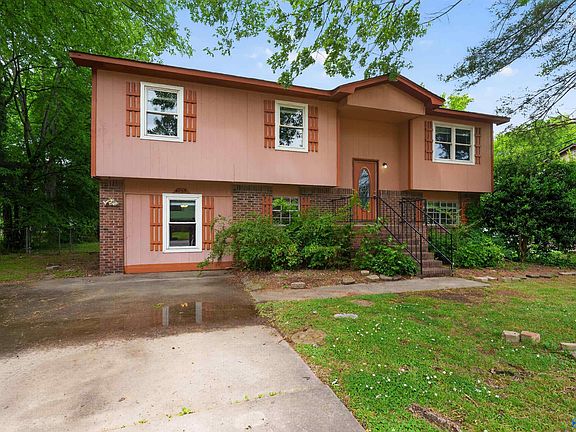 4th image of 4056 Knollbrook Dr NW