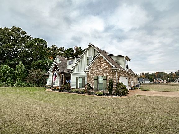 2nd image of 668 Vinson Rd