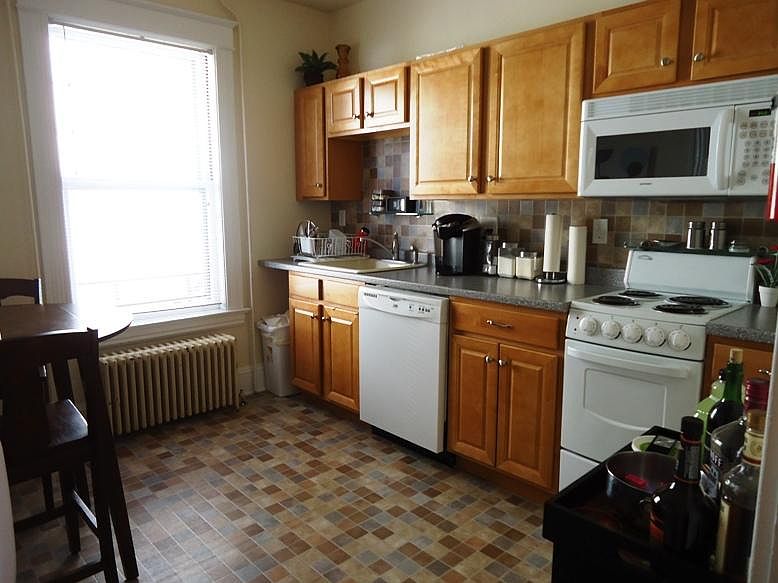 Kitchen from entry