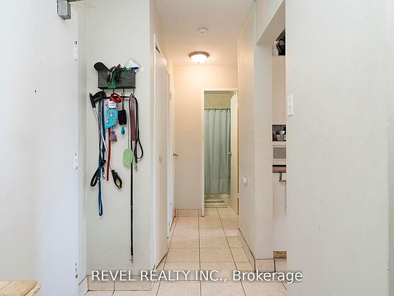 4th image of 752 Kipps Ln #809