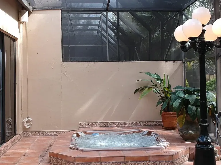 Jacuzzi