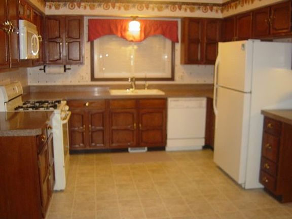 3rd image of 31560 Norfolk St
