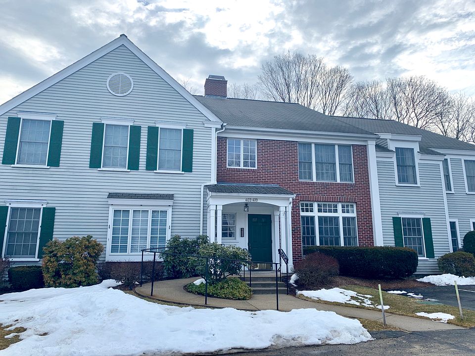 2nd image of 405 Old Country Rd