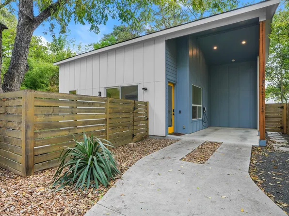 751 Cherico St #2, Austin, TX 78702