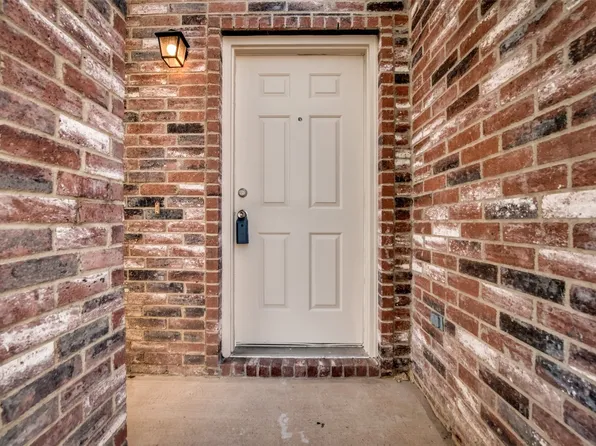 1904 Copper Mountain Dr, Justin, TX 76247