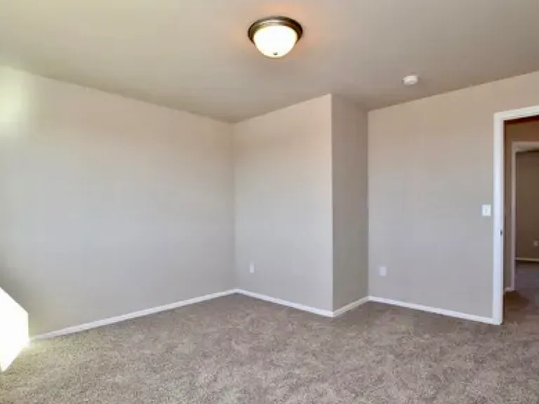 2154 Falling Leaf Dr — Photo 10