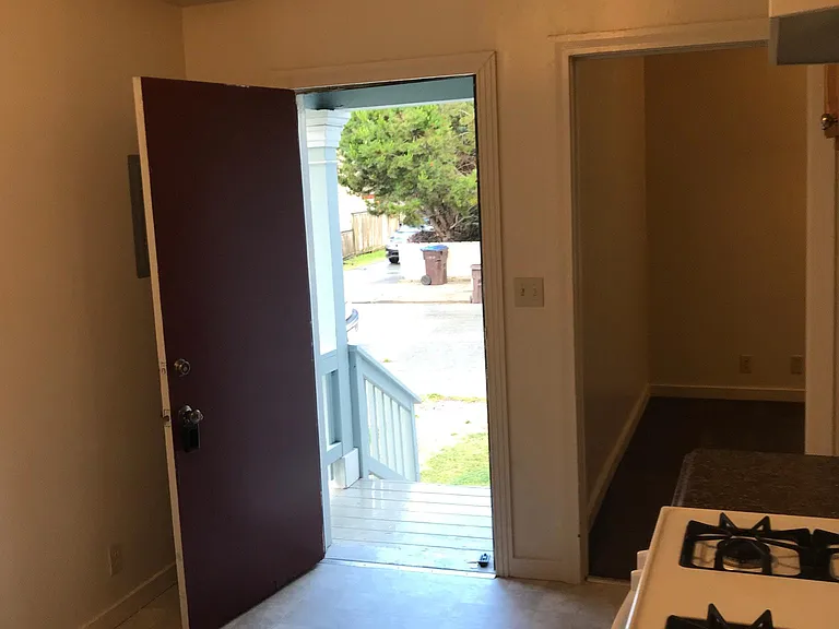 812 Riverside Ave #A — Photo 2