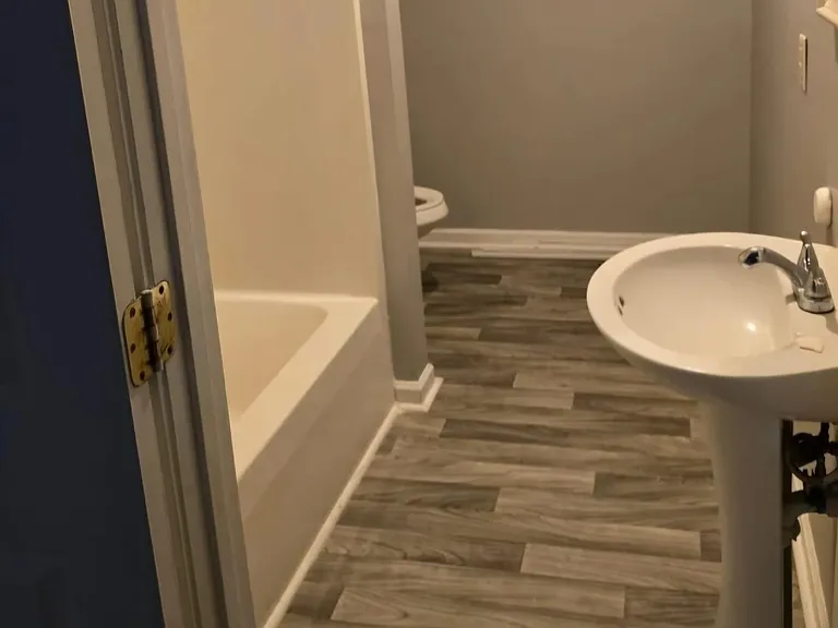 684 Mitchell St — Photo 2