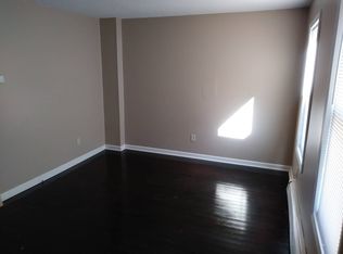 7 Maple Ave, Enfield, CT 06082