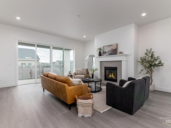 6th image of this home