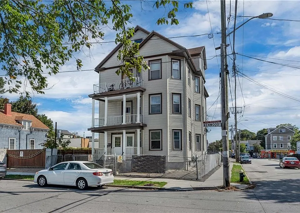 48 Kenwood St #3