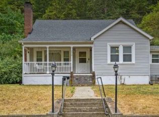 2316 Plank Rd, Natural Bridge, VA 24578