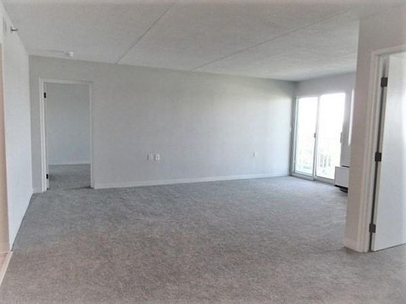 5th image of 100 Cove Way Unit 502