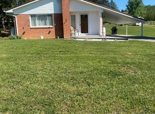 354 Ponderosa Heights Rd, Cedar Bluff, VA 24609