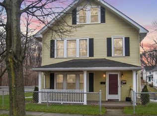 2 Colonial Ave UNIT 2, Newtonville, MA 02460