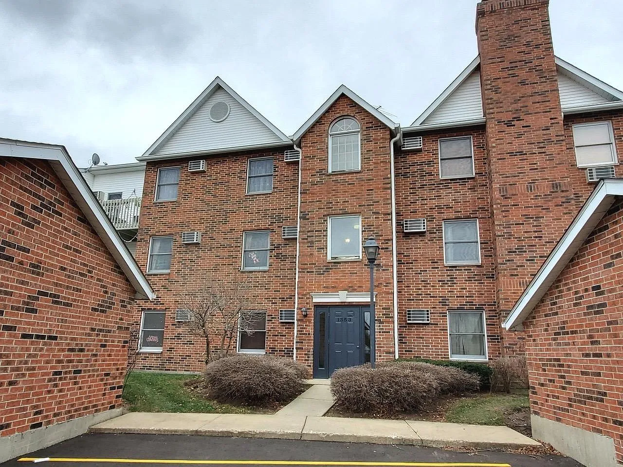 1353 Cunat Ct — Photo 2