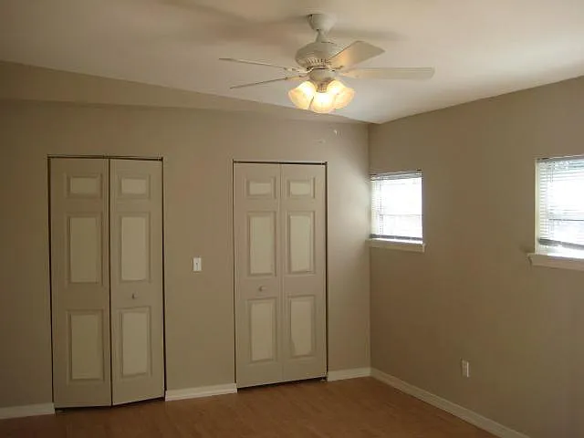 2132 Riviera Dr — Photo 22