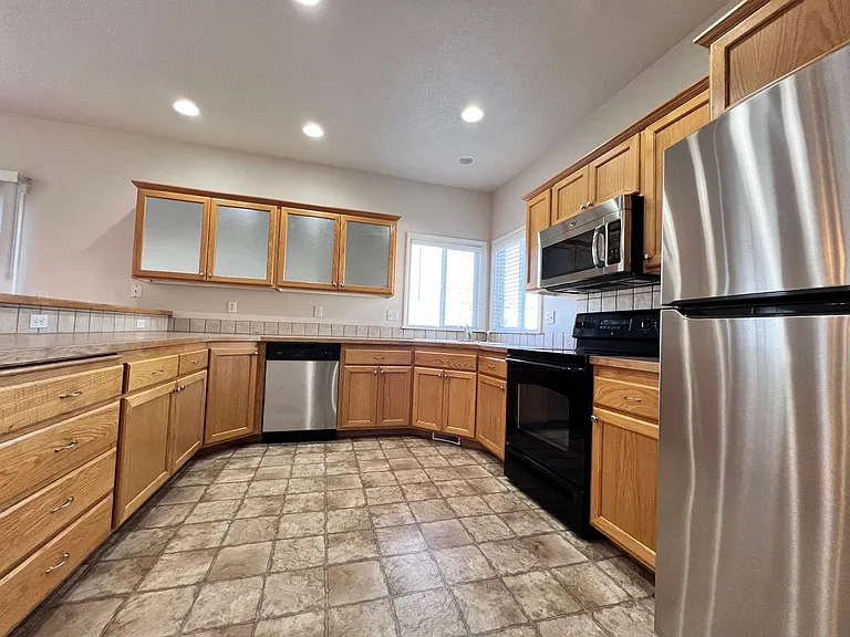 5193 N Toscana Ave — Photo 10