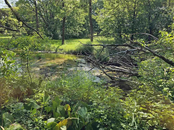 511 S Riverfront Ct, Wautoma, WI 54982