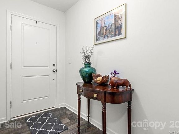 2nd image of 6024 Halliwell St