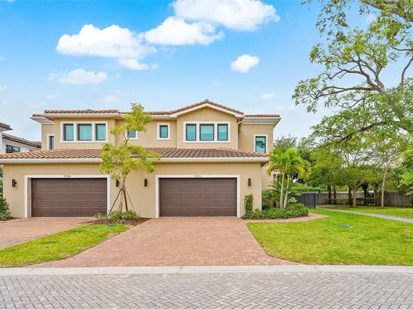 5996 Brookfield Circle, Hollywood, FL 33312