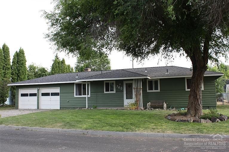 1st image of 760 SE 6th St