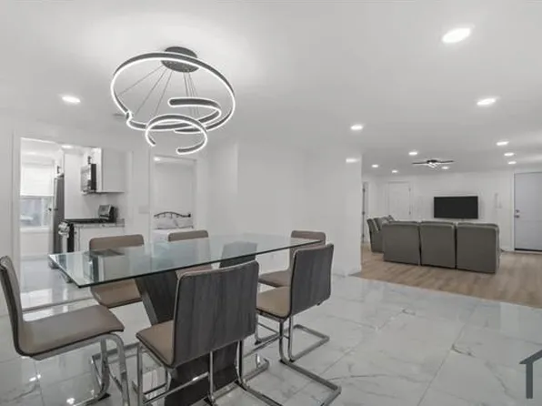 2016 N Main St APT 2, Fall River, MA 02720