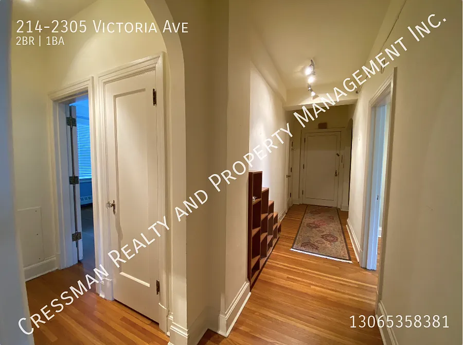 2 Bedroom w Huge Balcony in Heritage Building — Photo 4