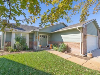 923 Clover Ln, Valley Center, KS, 67147
