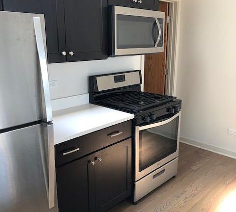 3rd image of 141 Park Ave Unit 3