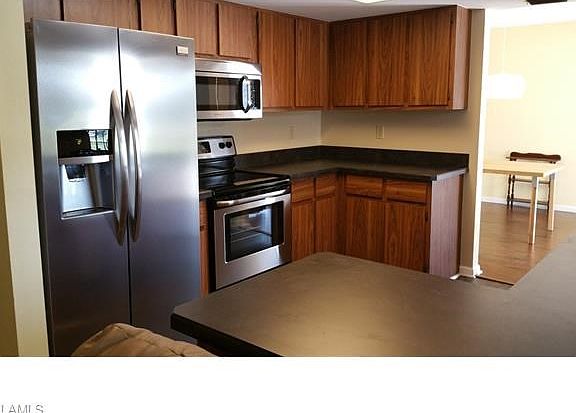 5th image of 1818 NE 1st Ter