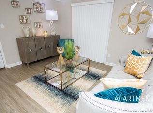 428 Tresvant Dr #1703, Webster, TX 77598