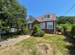 1711 Clay St, Vicksburg, MS 39183