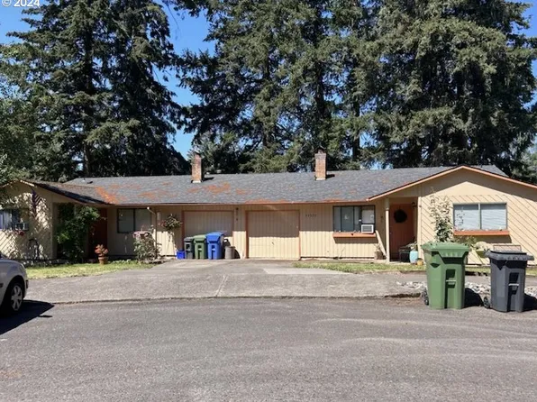 39910 Hall Ct, Sandy, OR 97055