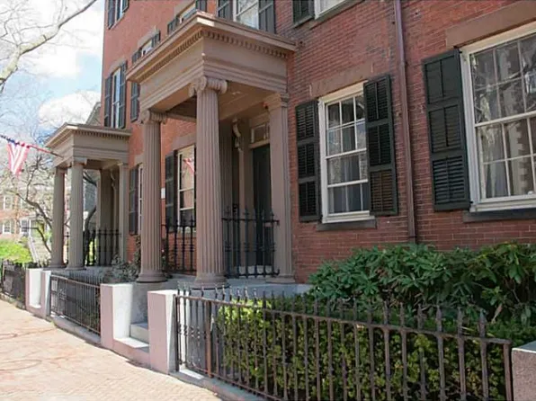 259 Benefit St APT 2, Providence, RI 02903