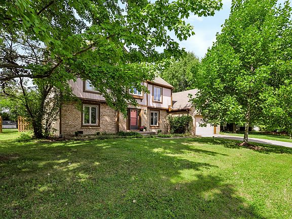 4th image of 108 Glenbrook Ln