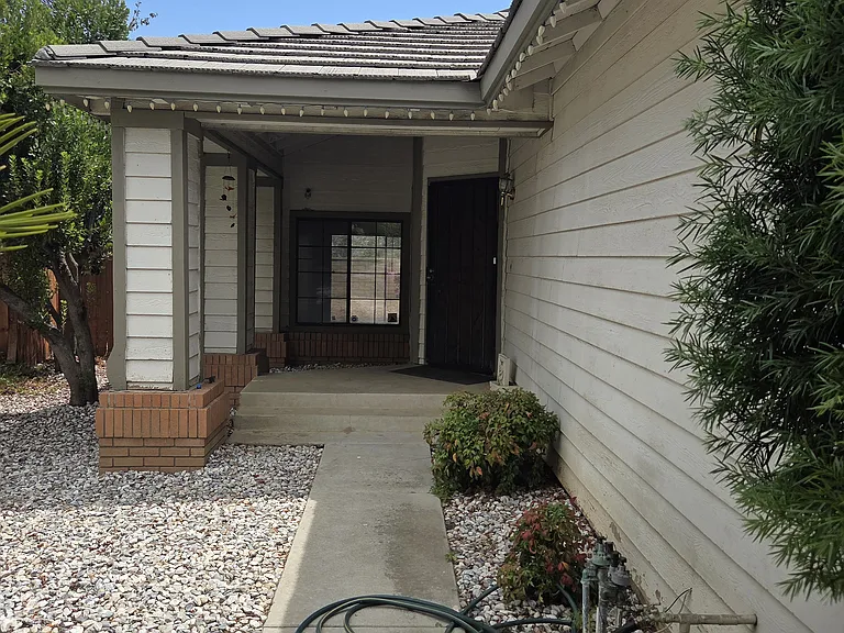 10480 Brookmead Dr — Photo 4